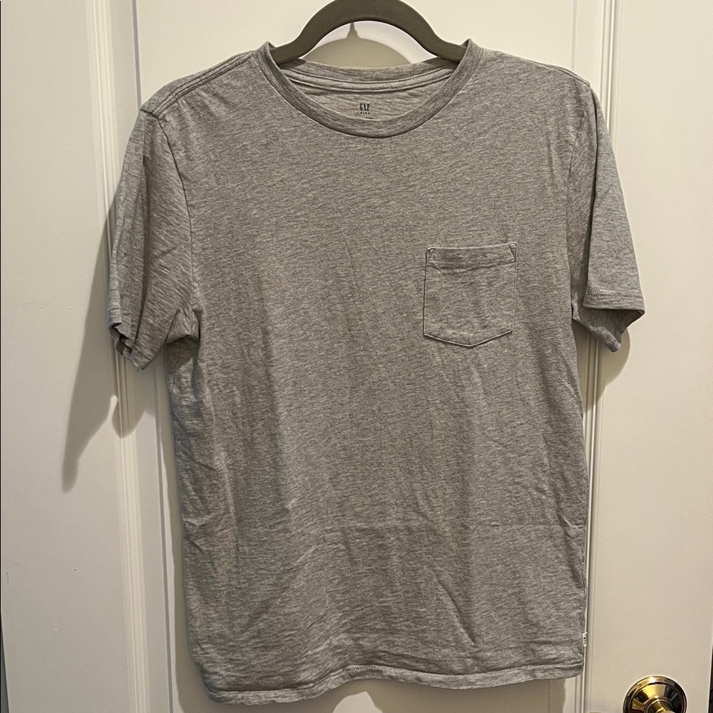 GAP Light Gray Short Sleeve Tee